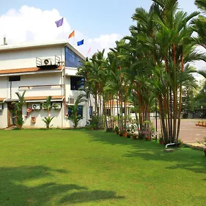 Krishna Holiday Village 4*, Thrissur India